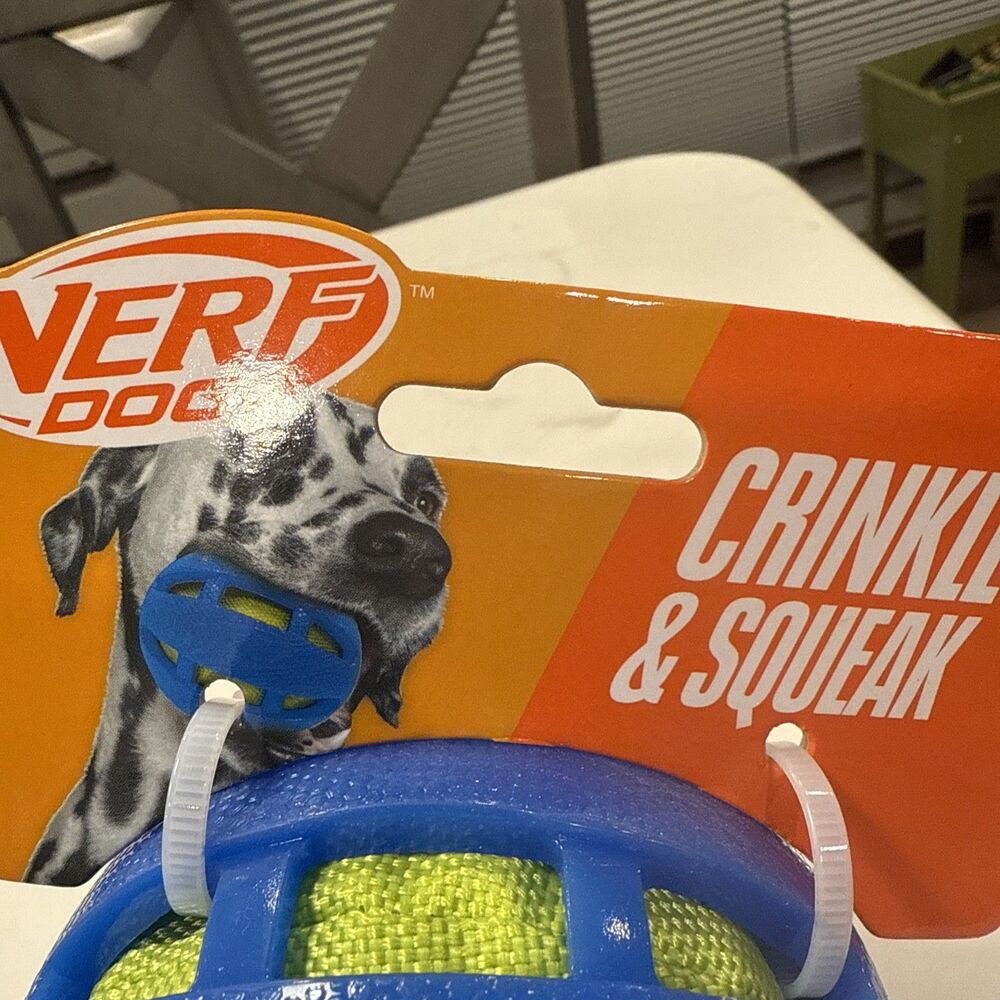 3.8in TPR Squeak and Crunch Ball – Blue One-Size-for-Most, - Picture 3 of 4